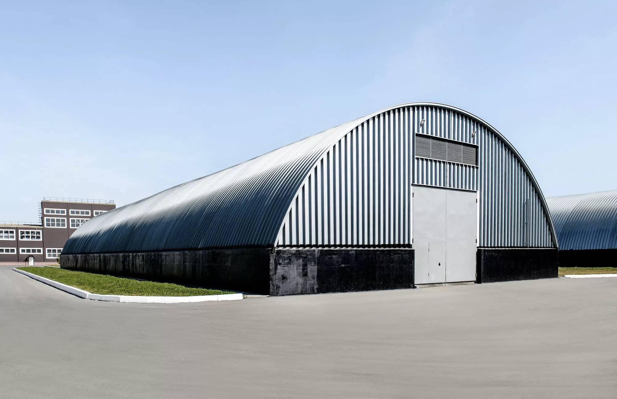 СТРОИТЕЛЬСТВО АРОЧНЫХ АНГАРОВ